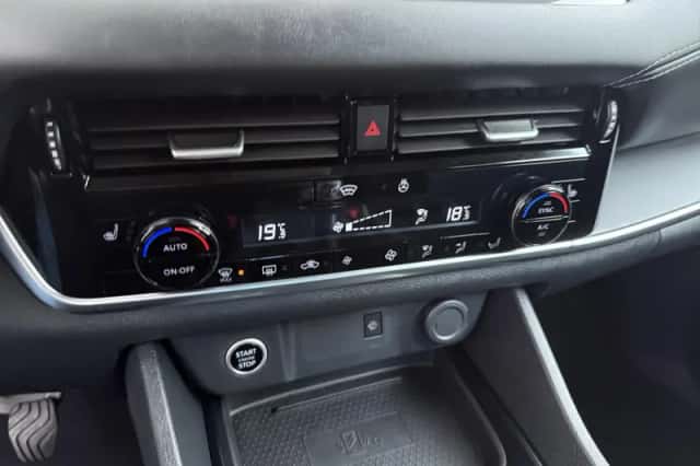 Nissan Qashqai (2023) thumbnail 17