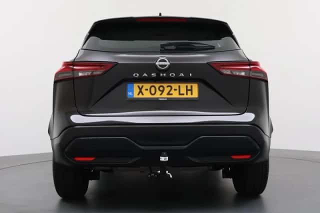 Nissan Qashqai (2023) thumbnail 4
