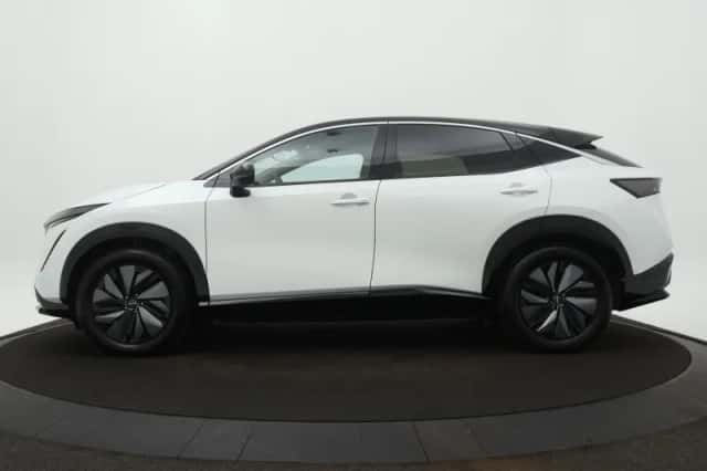 Nissan Ariya (2025) thumbnail 2