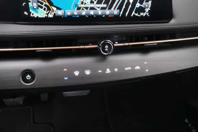 Nissan Ariya (2025) thumbnail 17