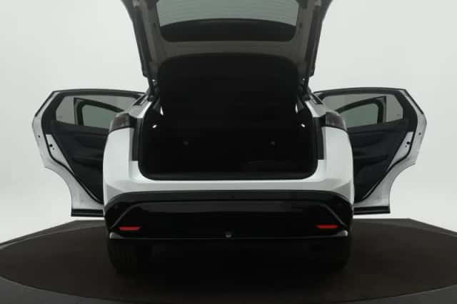 Nissan Ariya (2025) thumbnail 22