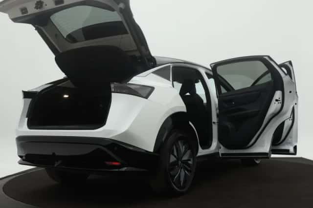 Nissan Ariya (2025) thumbnail 23
