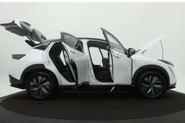 Nissan Ariya (2025) thumbnail 24