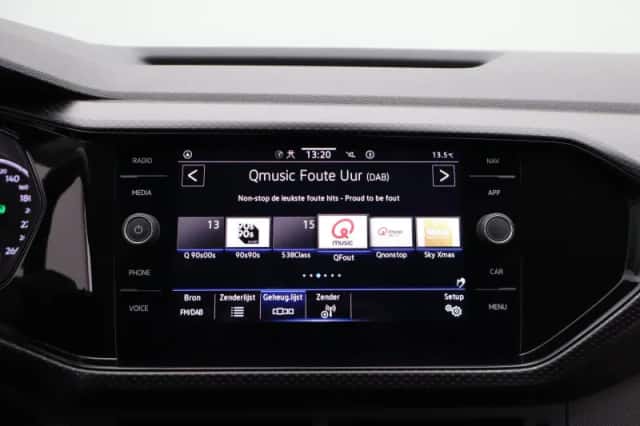Volkswagen T-Cross (2022) thumbnail 18