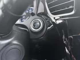 Mitsubishi Outlander (2018) thumbnail 19