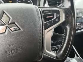 Mitsubishi Outlander (2018) thumbnail 22