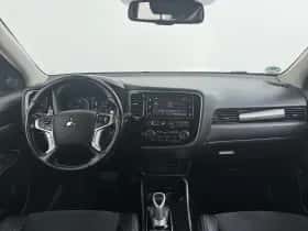 Mitsubishi Outlander (2018) thumbnail 28