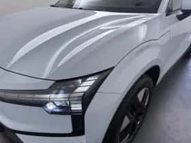 Volvo EX30 (2024) thumbnail 15
