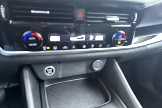 Nissan Qashqai (2024) thumbnail 17