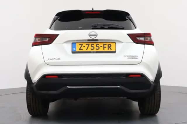 Nissan Juke (2024) thumbnail 4