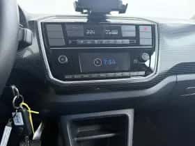Volkswagen E-up! (2023) thumbnail 11