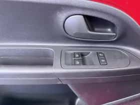 Volkswagen E-up! (2023) thumbnail 24