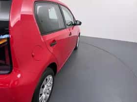Volkswagen E-up! (2023) thumbnail 36