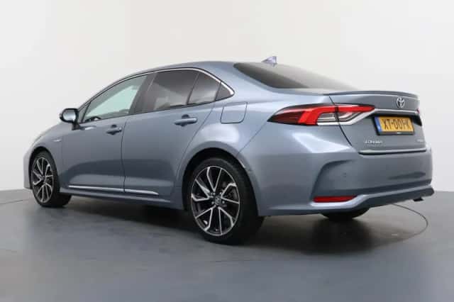Toyota Corolla (2019) thumbnail 3