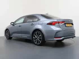 Toyota Corolla (2019) thumbnail 3