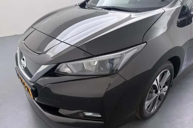Nissan Leaf (2022) thumbnail 32