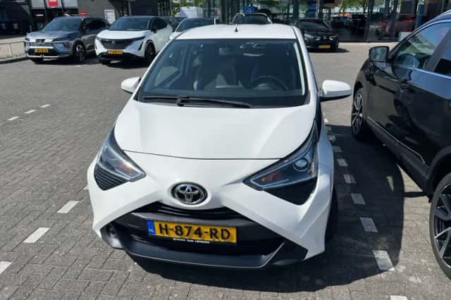 Toyota Aygo (2020) thumbnail 3