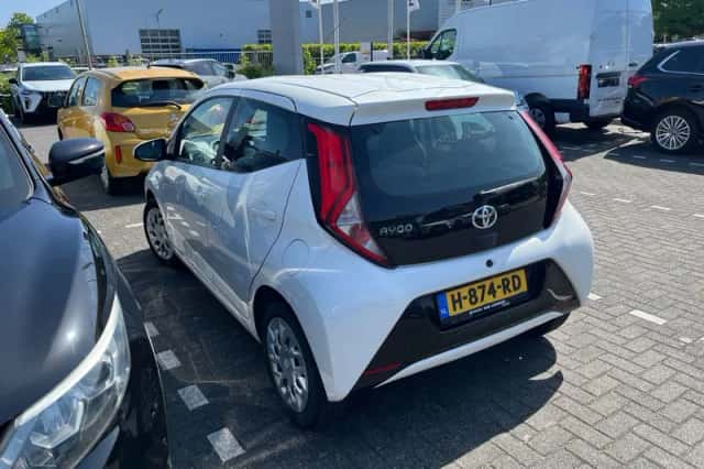 Toyota Aygo (2020) thumbnail 7
