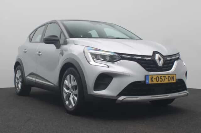 Renault Captur (2020) thumbnail 3