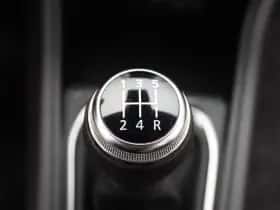 Renault Captur (2020) thumbnail 23