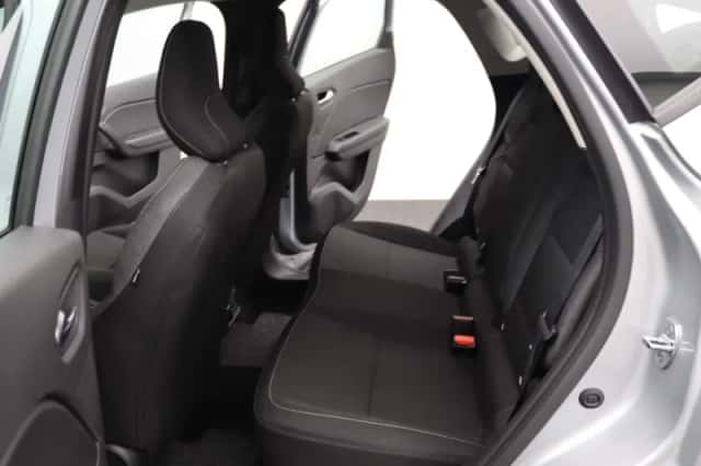 Renault Captur (2020) thumbnail 27
