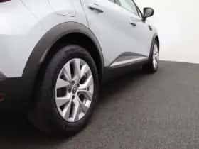 Renault Captur (2020) thumbnail 32