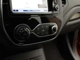 Renault Captur (2018) thumbnail 23
