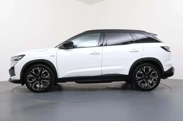 Renault Austral (2025) thumbnail 2