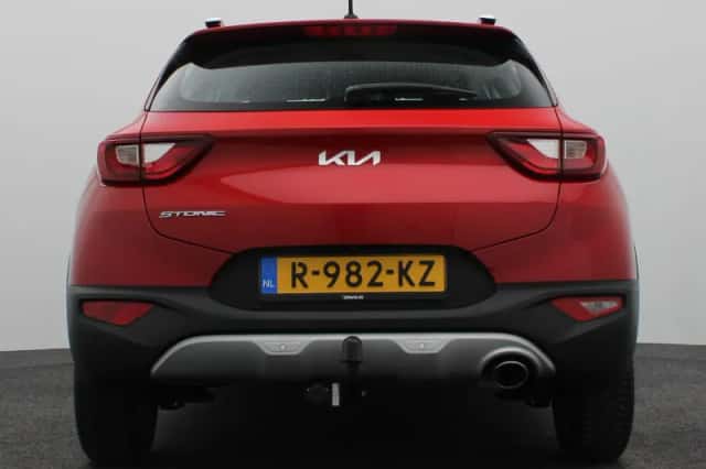 Kia Stonic (2022) thumbnail 4