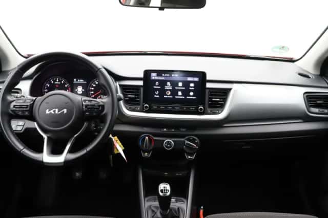 Kia Stonic (2022) thumbnail 31