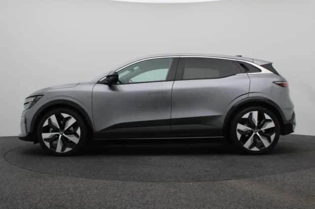 Renault Mégane E-Tech (2025) thumbnail 2