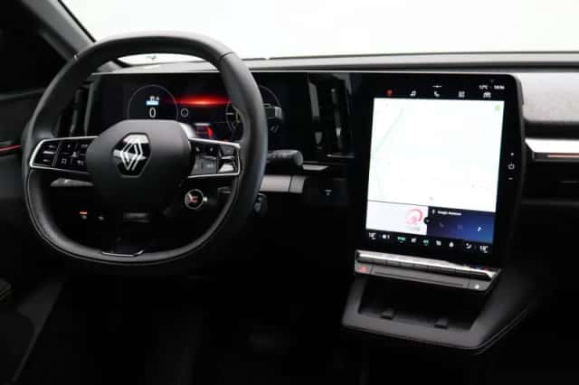 Renault Mégane E-Tech (2025) thumbnail 32