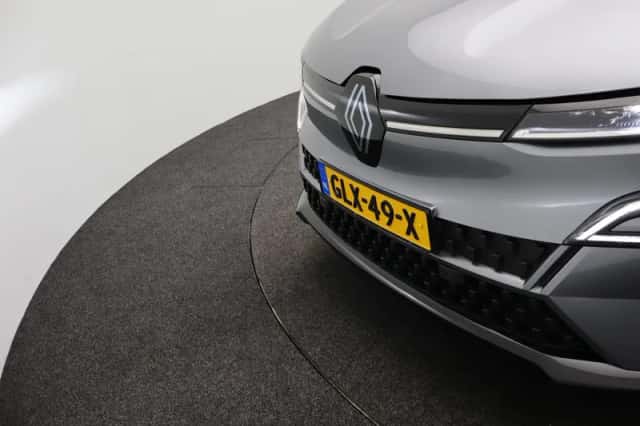 Renault Mégane E-Tech (2025) thumbnail 35