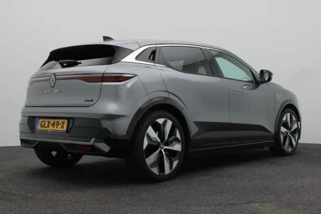Renault Mégane E-Tech (2025) thumbnail 5