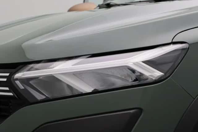 Dacia Sandero Stepway (2024) thumbnail 15