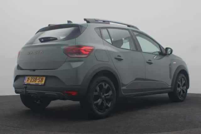 Dacia Sandero Stepway (2024) thumbnail 5