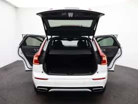 Volvo XC60 (2021) thumbnail 15
