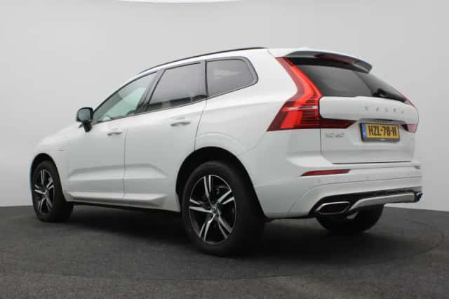 Volvo XC60 (2021) thumbnail 3