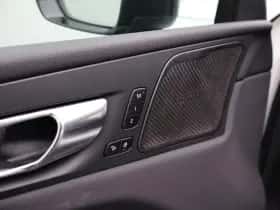 Volvo XC60 (2021) thumbnail 30