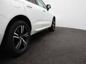 Volvo XC60 (2021) thumbnail 43