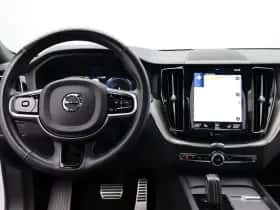 Volvo XC60 (2021) thumbnail 9