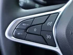 Renault Captur (2021) thumbnail 27