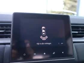 Renault Captur (2021) thumbnail 36