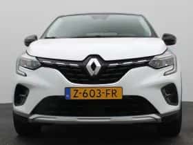 Renault Captur (2024) thumbnail 8
