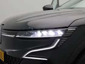 Renault Mégane E-Tech (2023) thumbnail 16