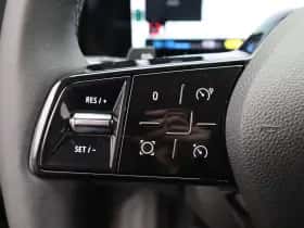 Renault Mégane E-Tech (2023) thumbnail 24