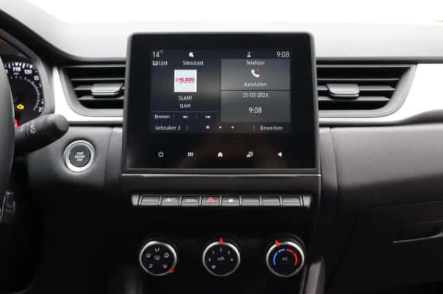 Renault Captur (2022) thumbnail 11