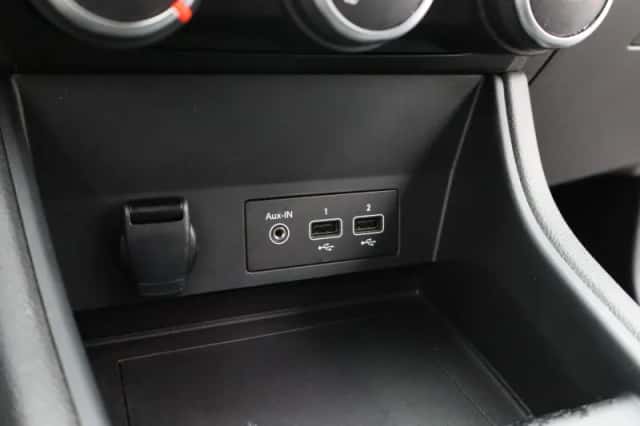 Renault Captur (2022) thumbnail 24