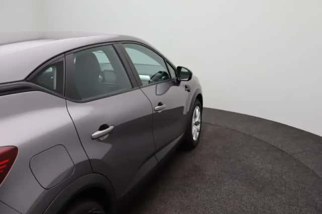 Renault Captur (2022) thumbnail 37