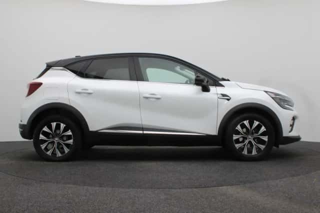 Renault Captur (2023) thumbnail 6